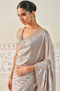 Ardvisura Saree Set