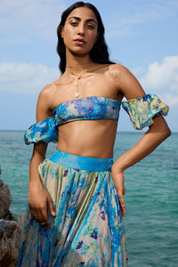 Chatoyante Asymmetrical Skirt Set