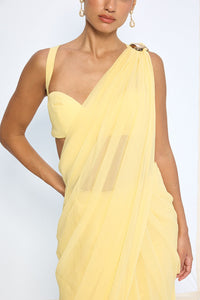 Soft Yellow Movable Brooch Saree