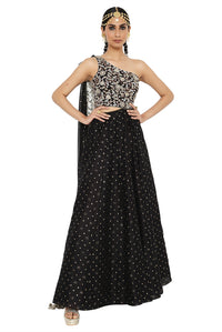 Dua One Shoulder Black Gown