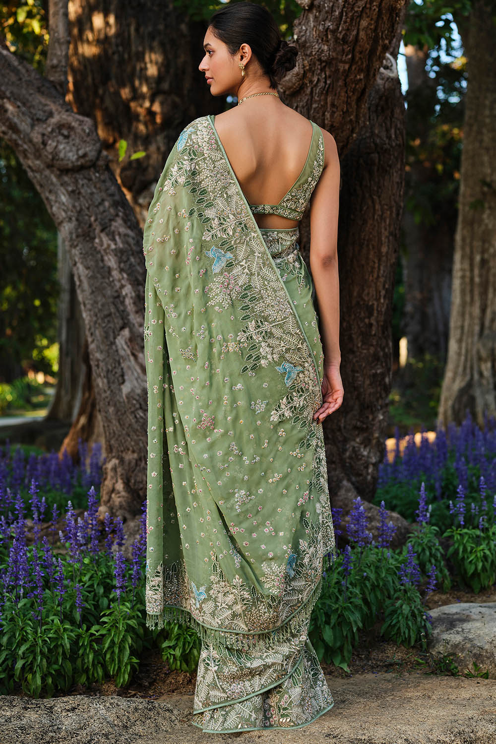 Elodea Embroidered Georgette Saree
