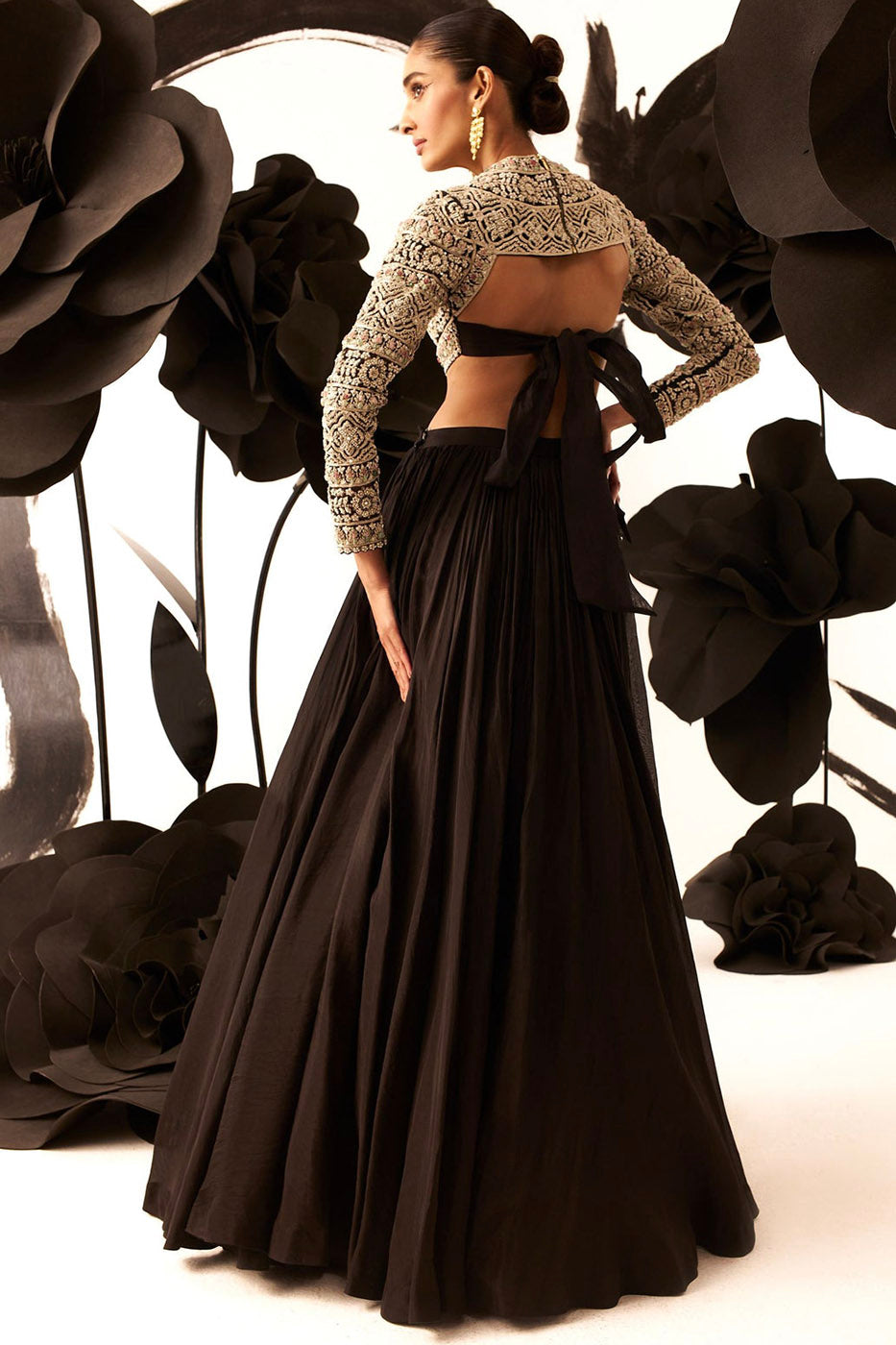 Black Floral Pattern Blouse & Skirt Set