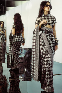 Duo Pattern Houndstooth Saree