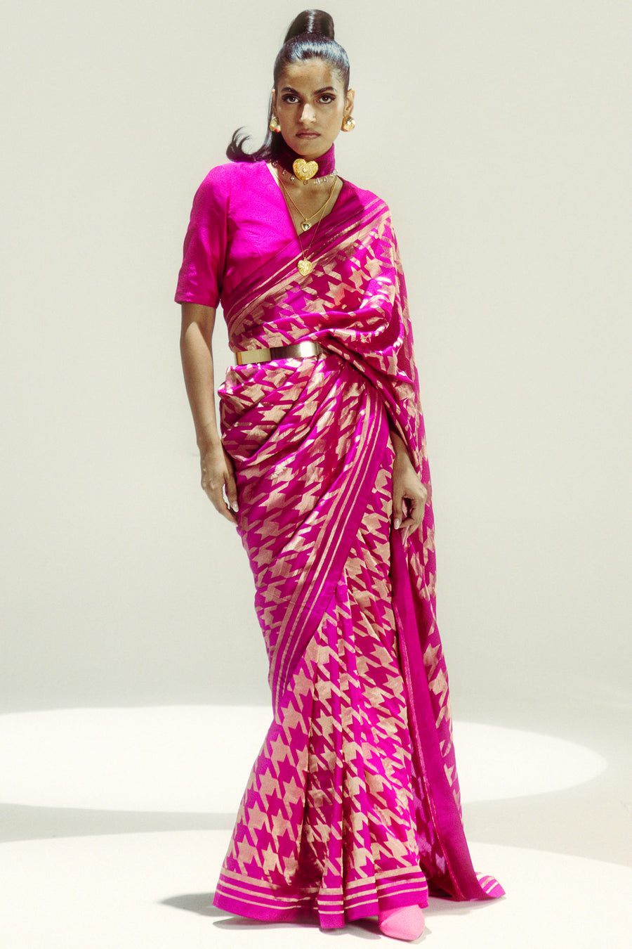 Open Border Rani Pink Houndstooth Saree