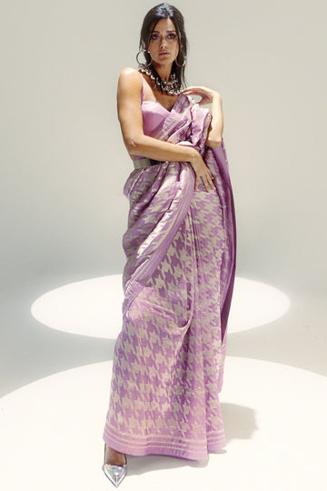 Open Border Lilac Houndstooth Saree
