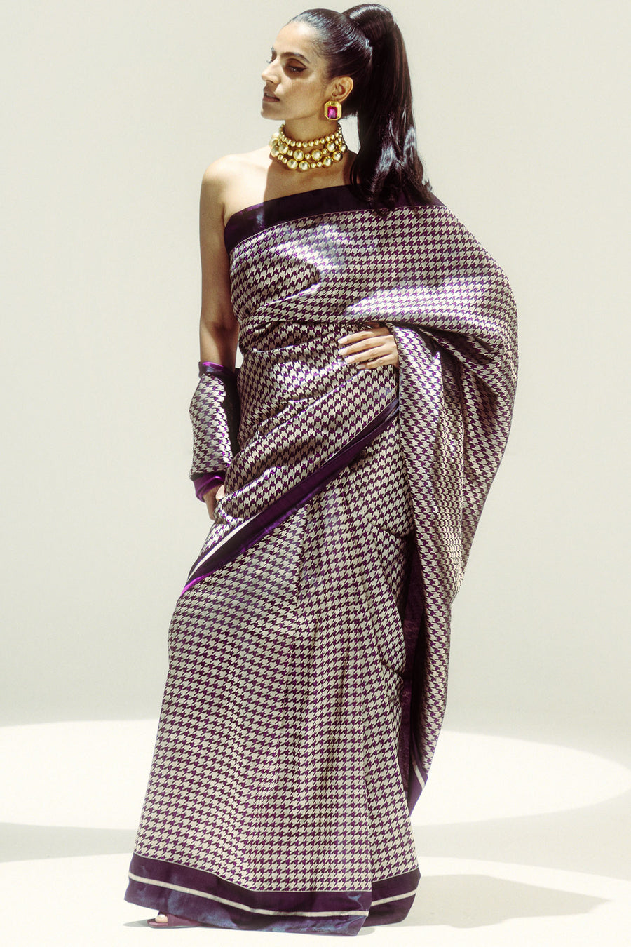 Plum Small Houndstooth Zari Saree