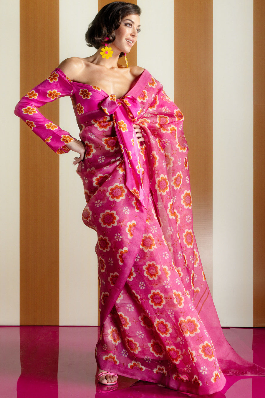 Retro Florals Pink Saree