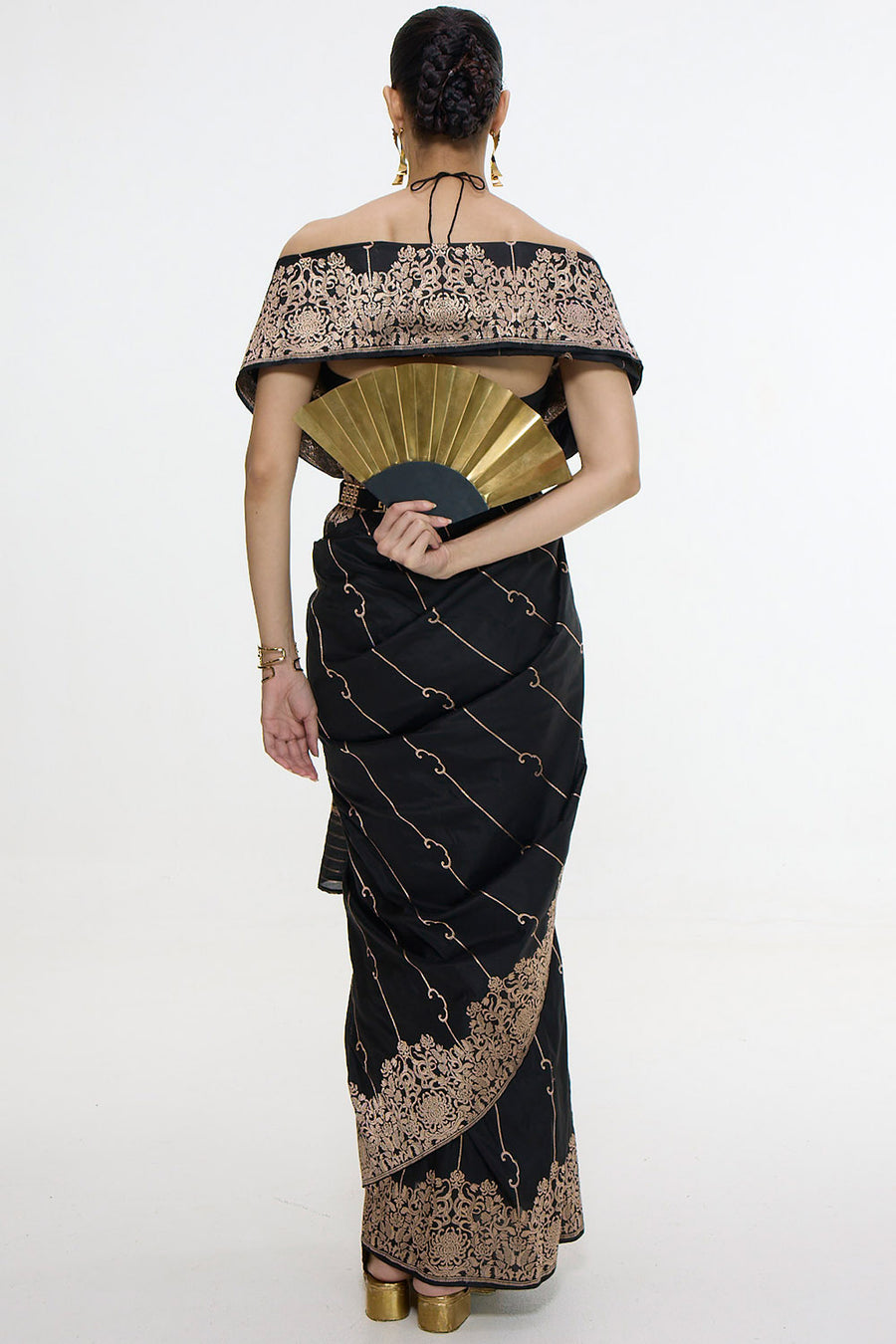 Handwoven Black Mashroo Silk Saree