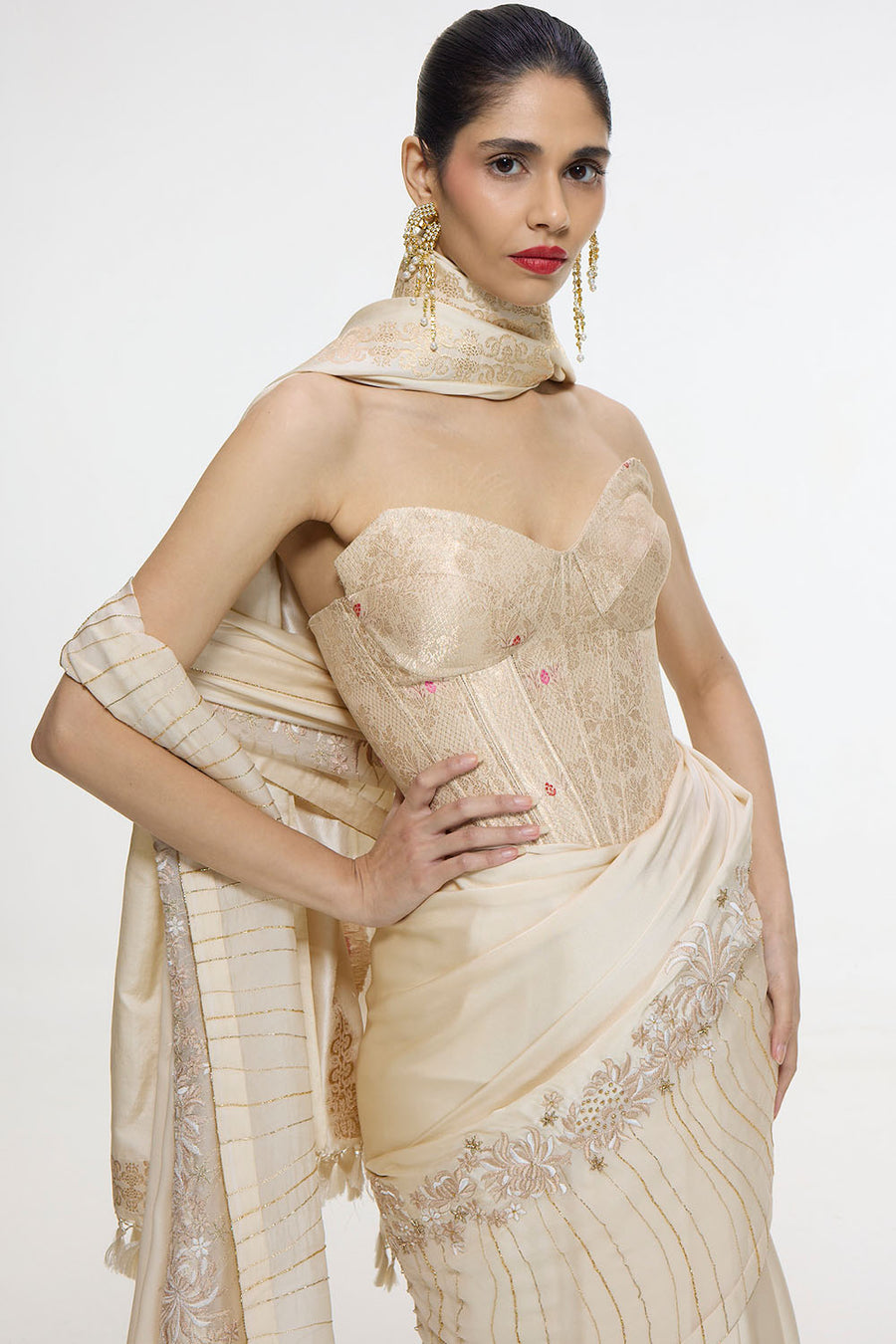Handwoven Ecru Mashroo Silk Saree