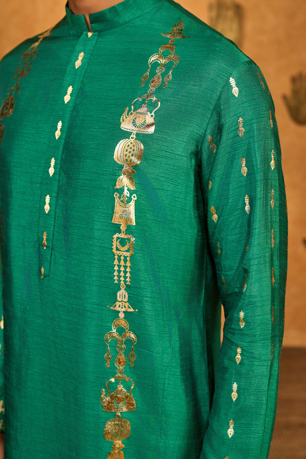 Green Totem Lines And Pot Kurta Set
