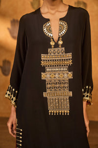 Black Dessert Muse Kaftan