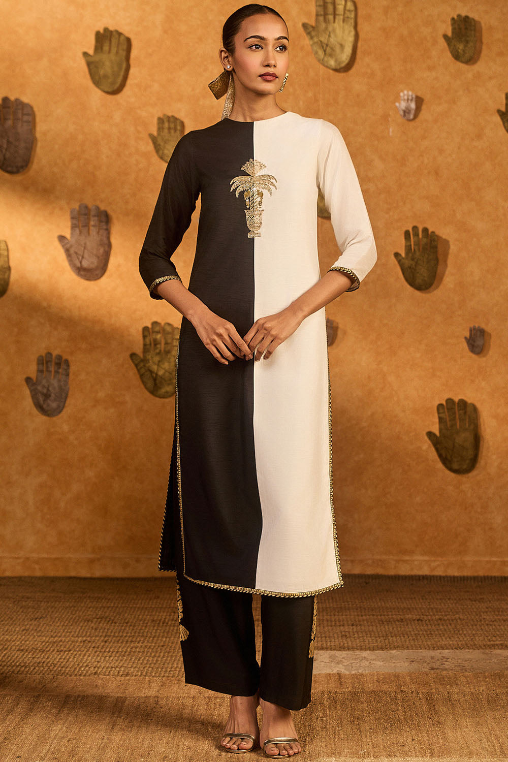 Black & White Heartbeat Kaftan