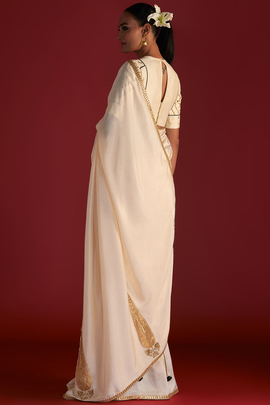 Ivory 'Paan-Patti' Saree