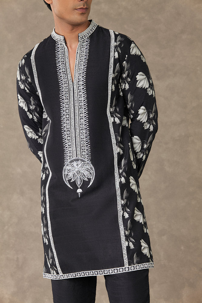 Black Chaand Kurta