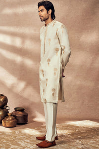 Ivory Traveller's Palm Jacquard Kurta