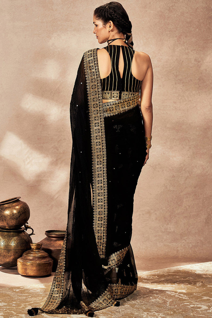 Black Potters Touch Crushed Saree