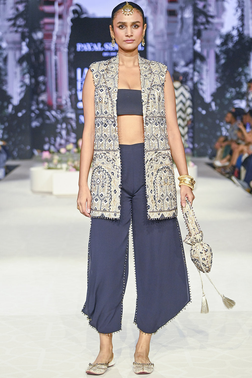 Embroidered Sleeveless Blazer & Ballon Pant
