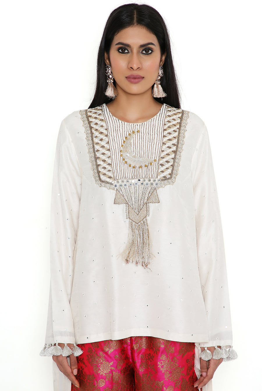Off-White High Low Kurta With Pink Pant