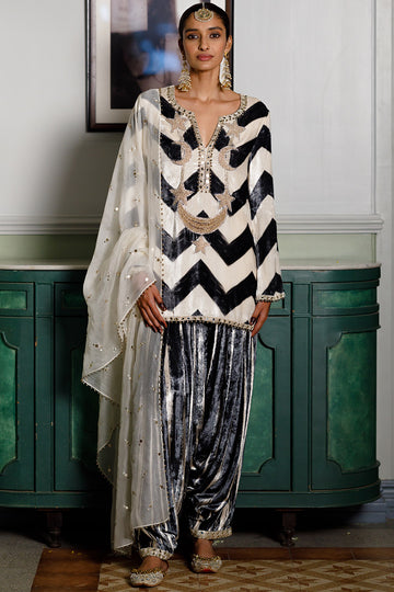 Asfi Black & White Embroidered Kurta Set