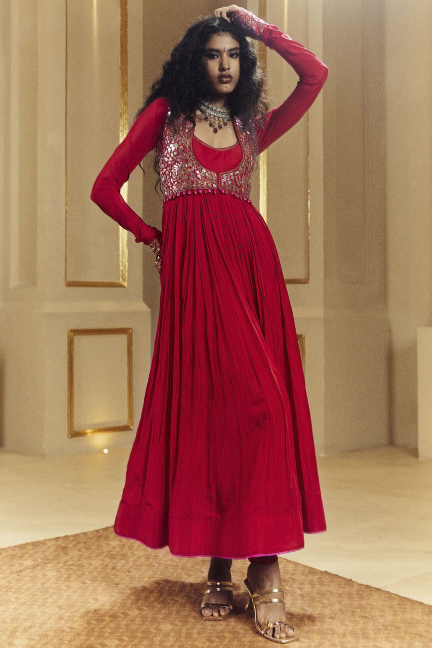 Surkh Laal Anarkal Koti Set