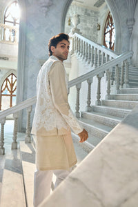 Nude Cut Work Bundi Set