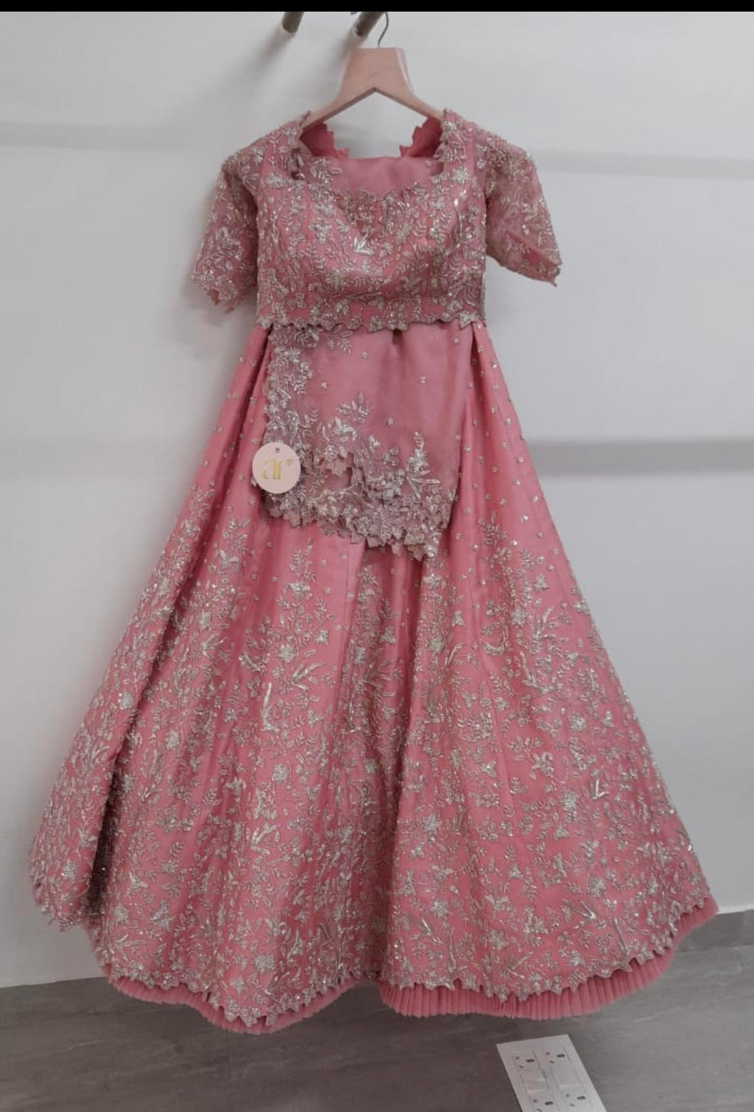 Anita Dongre: Buy pre-loved red embroidered lehenga set only on Revivify