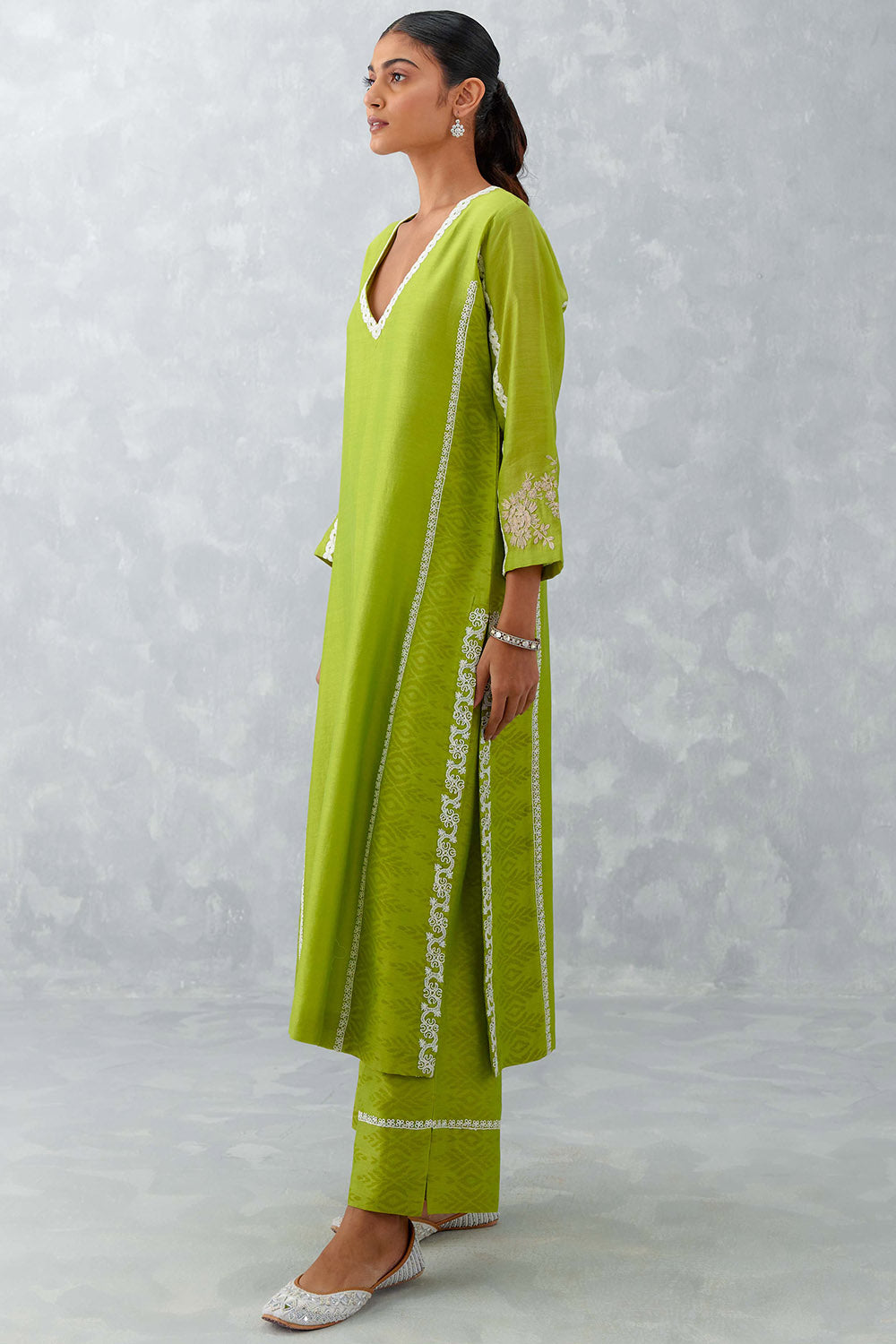 Green Embroidered Chanderi Kurta Set